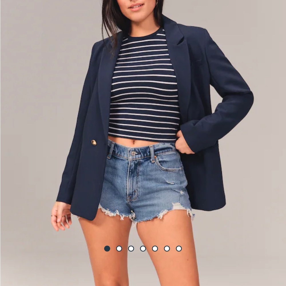 Abercrombie Curve Love Mid Rise Mom Short